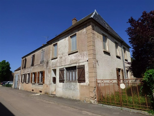 12 pièces 265 m² · à Epoisses · 265 m² · 70 000 €