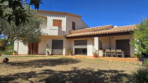 Maison 6 pièces 204 m² · à Saint-André · 204 m² · 682 000 €