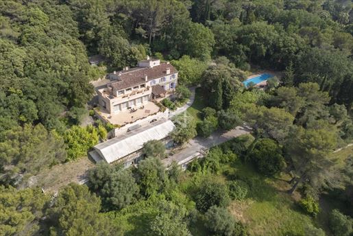Mougins (Alpes-Maritimes) photo 2
