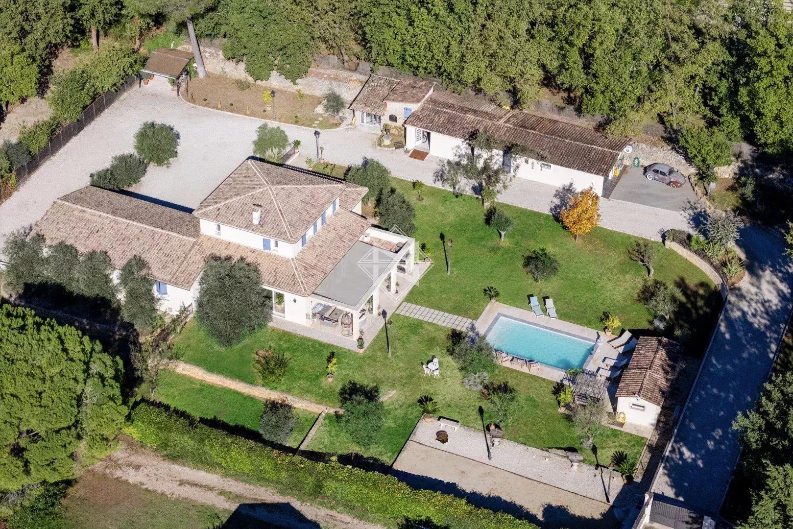 Maison à vendre, 192m², Mouans-Sartoux