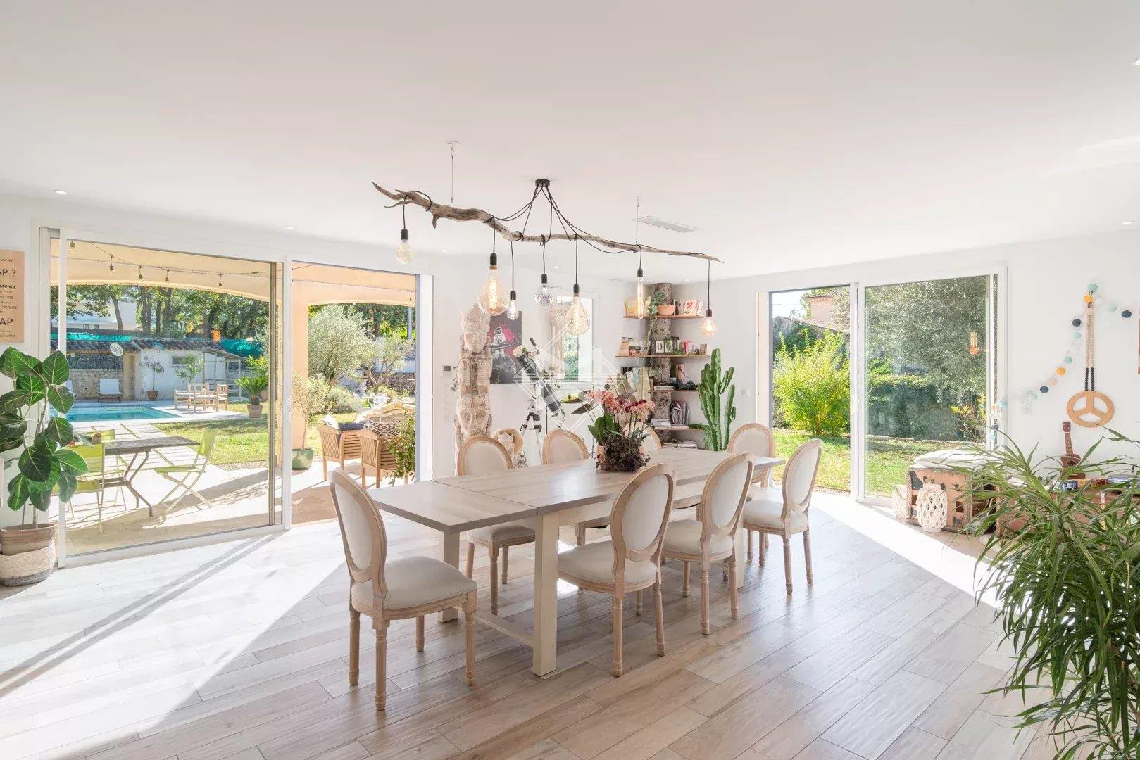 Maison à vendre, 192m², Mouans-Sartoux