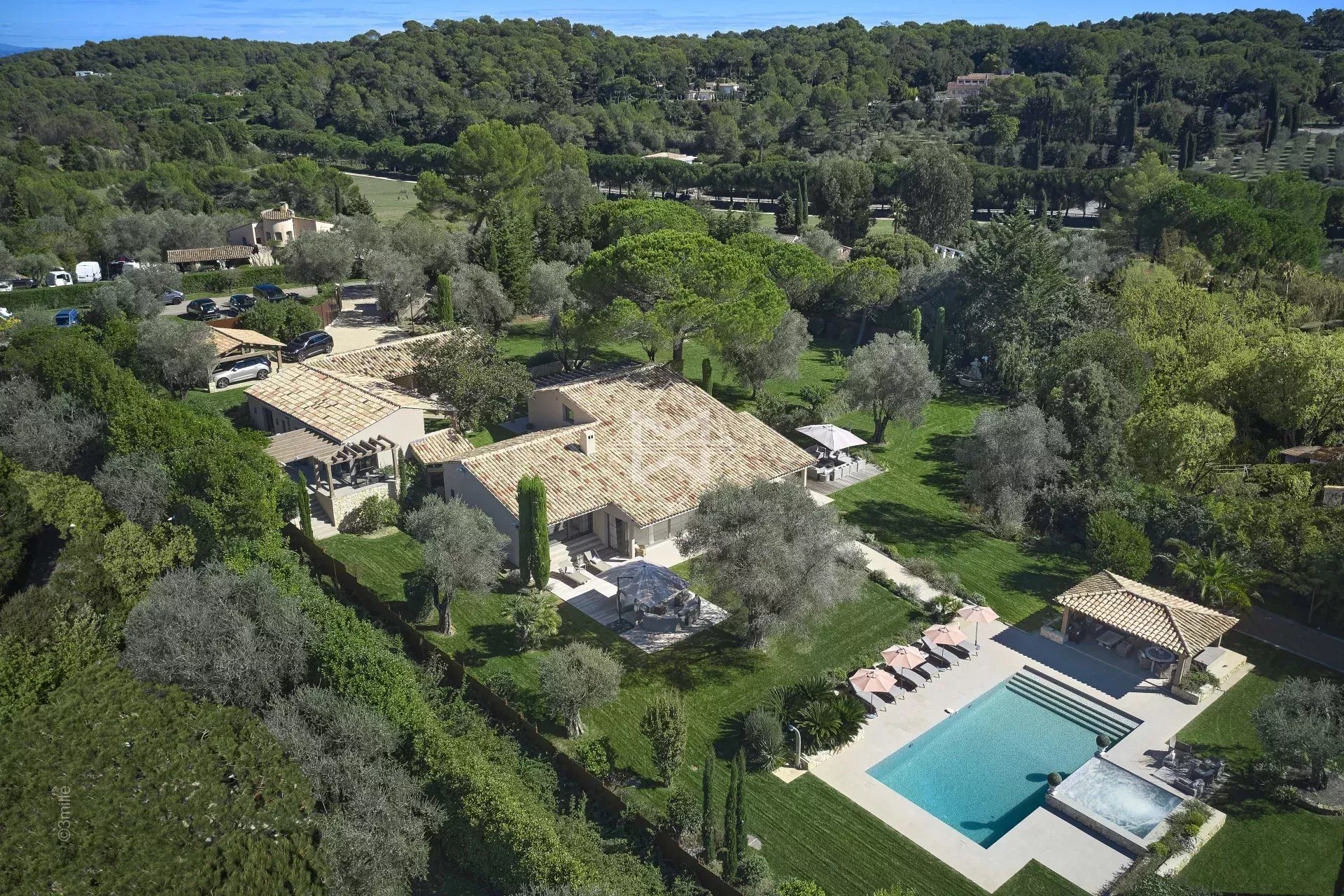 Maison à vendre, 350m², Mougins