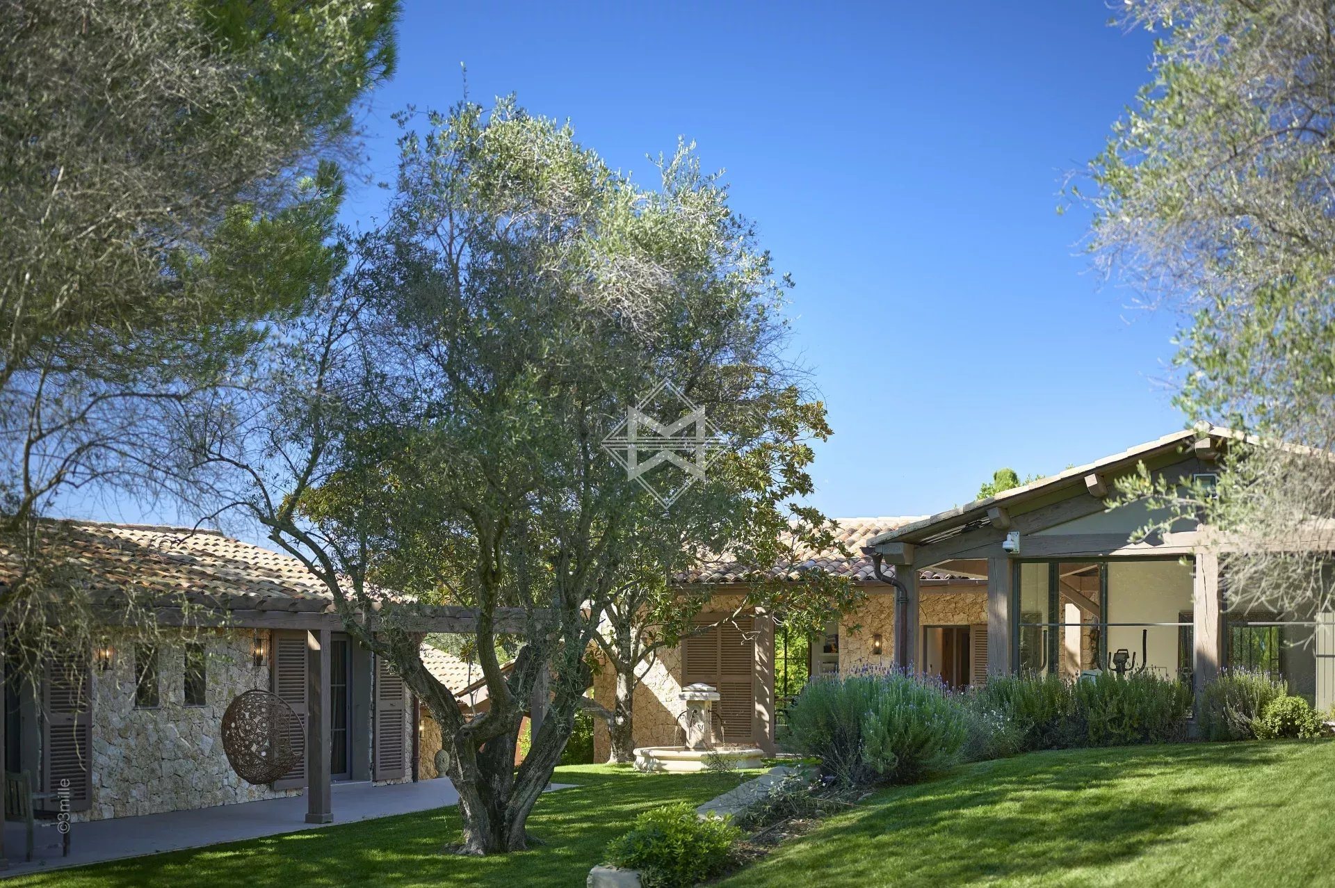 Maison à vendre, 350m², Mougins