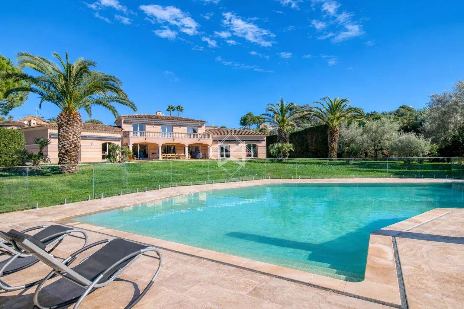 Maison à vendre, 394m², Mougins