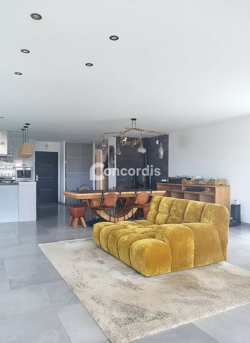 Maison à vendre, 142m², Uxegney