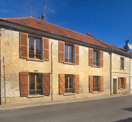 Maison 2 pièces 183 m² · à Nogent-l'Artaud · 183 m² · 294 000 €