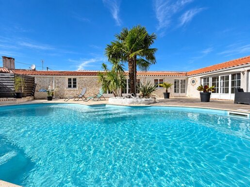 Maison 6 pièces 194 m² · à L'Aiguillon-sur-Mer · 194 m² · 419 000 €