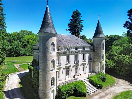Maison 1169 m² · à Tours · 1 169 m² · 1 260 000 €