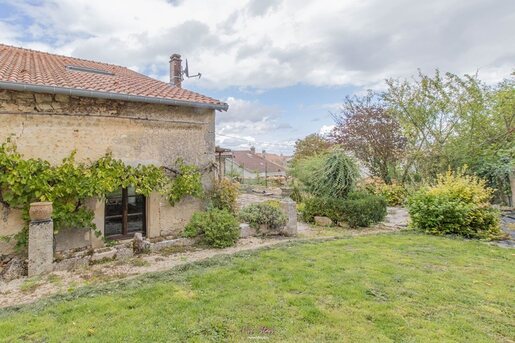Maison 6 pièces 170 m² · à Buxières-sous-les-Côtes · 170 m² · 125 000 €