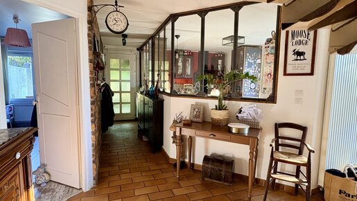 Maison 7 pièces 153 m² · à Auneau-Bleury-Saint-Symphorien · 153 m² · 287 000 €