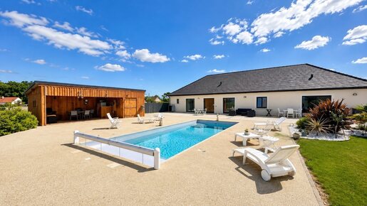 Maison 7 pièces 222 m² · à Corquilleroy · 222 m² · 445 000 €
