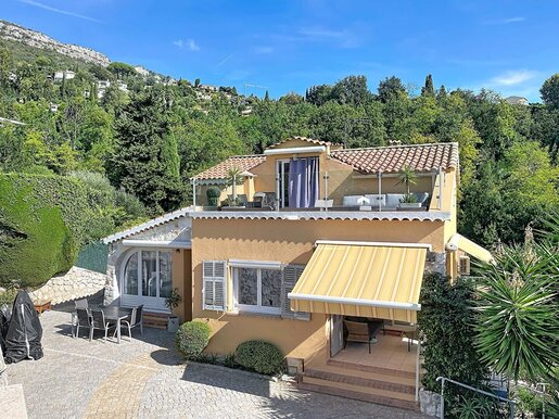 Maison 9 pièces 207 m² · à Vence · 207 m² · 948 000 €