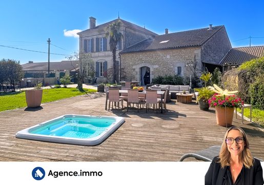 Maison 10 pièces 322 m² · à Saint-Ciers-sur-Gironde · 322 m² · 479 000 €