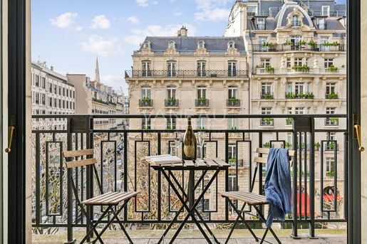 Appartement 5 pièces 185 m² · à Paris 8ème · 185 m² · 7 900 000 €