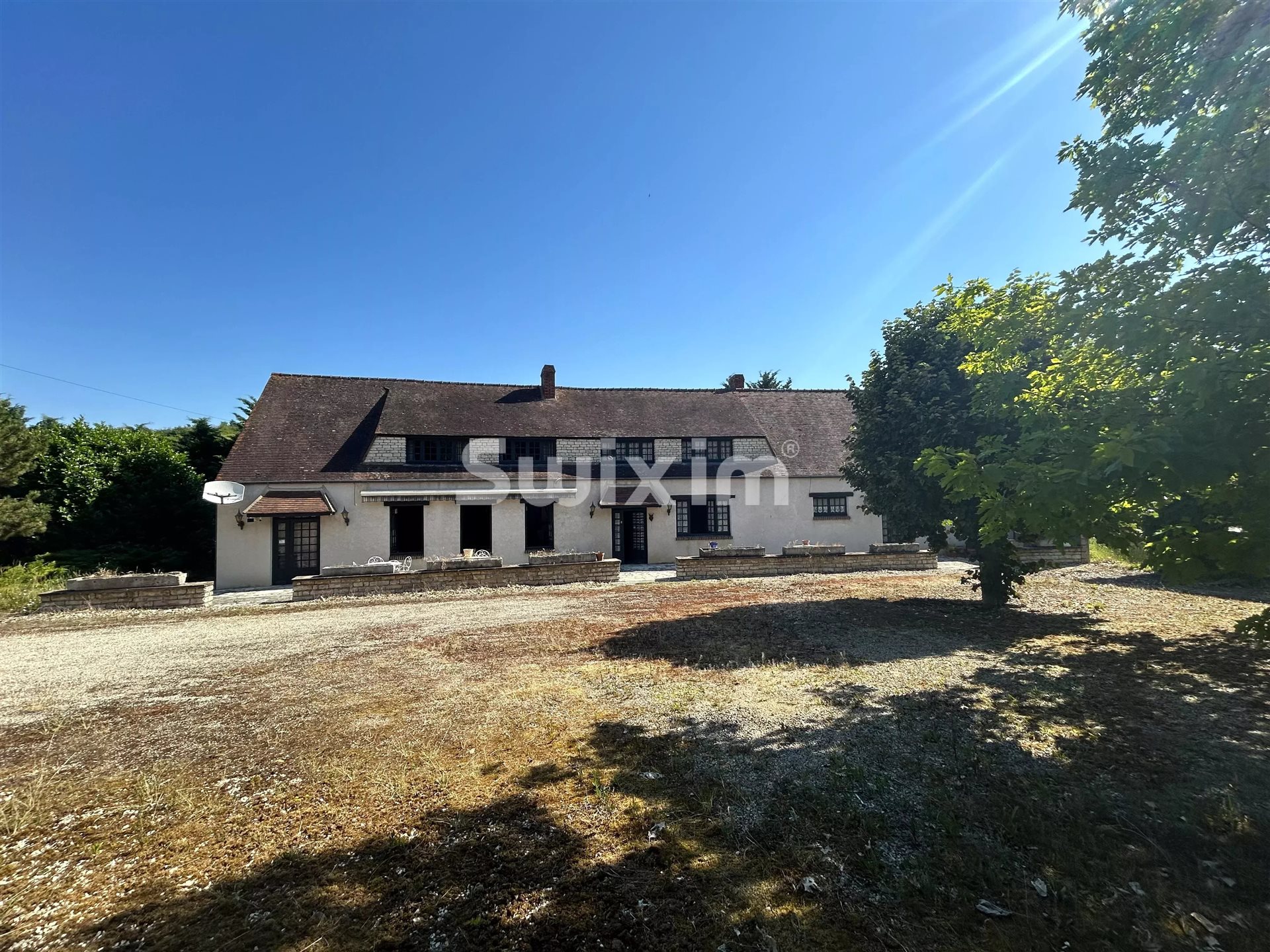 Maison à vendre, 242m², Joux-la-Ville