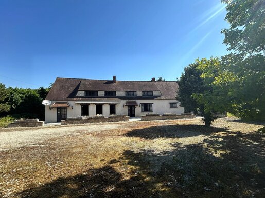 Maison 9 pièces 242 m² · à Joux-la-Ville · 242 m² · 275 000 €