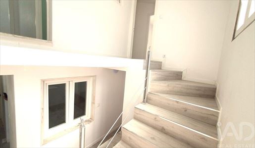 Advert pic 0