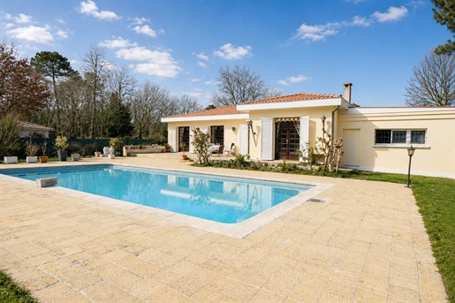 Maison 6 pièces 200 m² · à Gradignan · 200 m² · 1 050 000 €