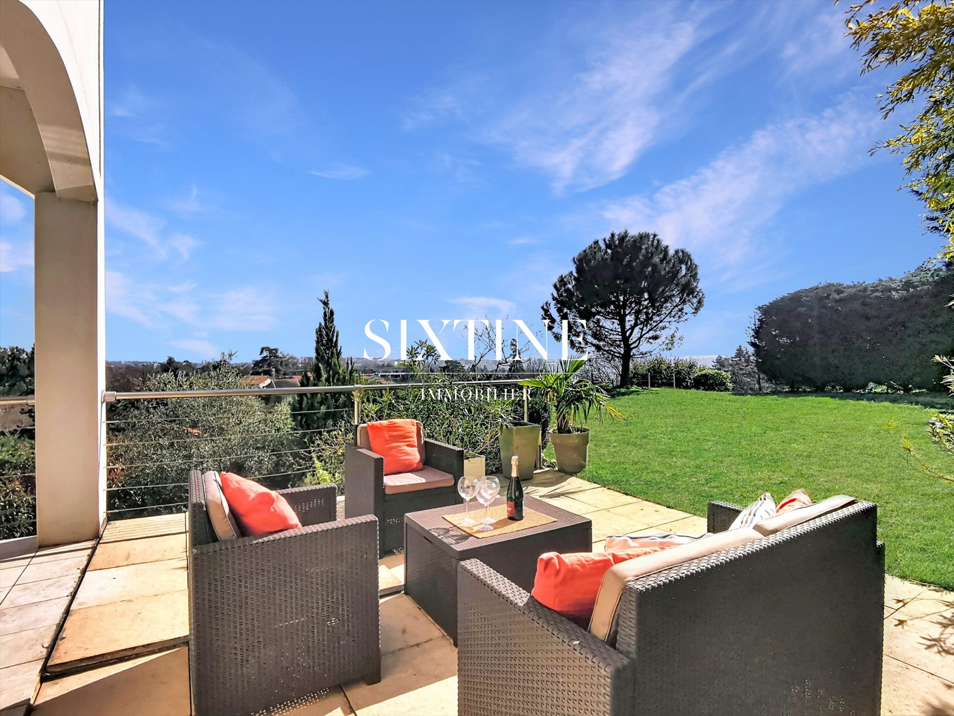 Maison à vendre, 235m², Saint-Cyr-au-Mont-d'Or