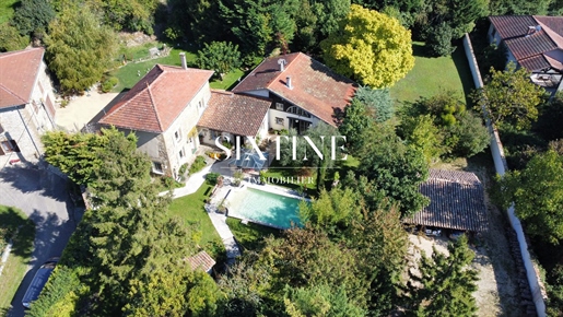 Maison 7 pièces 219 m² · à Ville-sous-Anjou · 219 m² · 597 000 €
