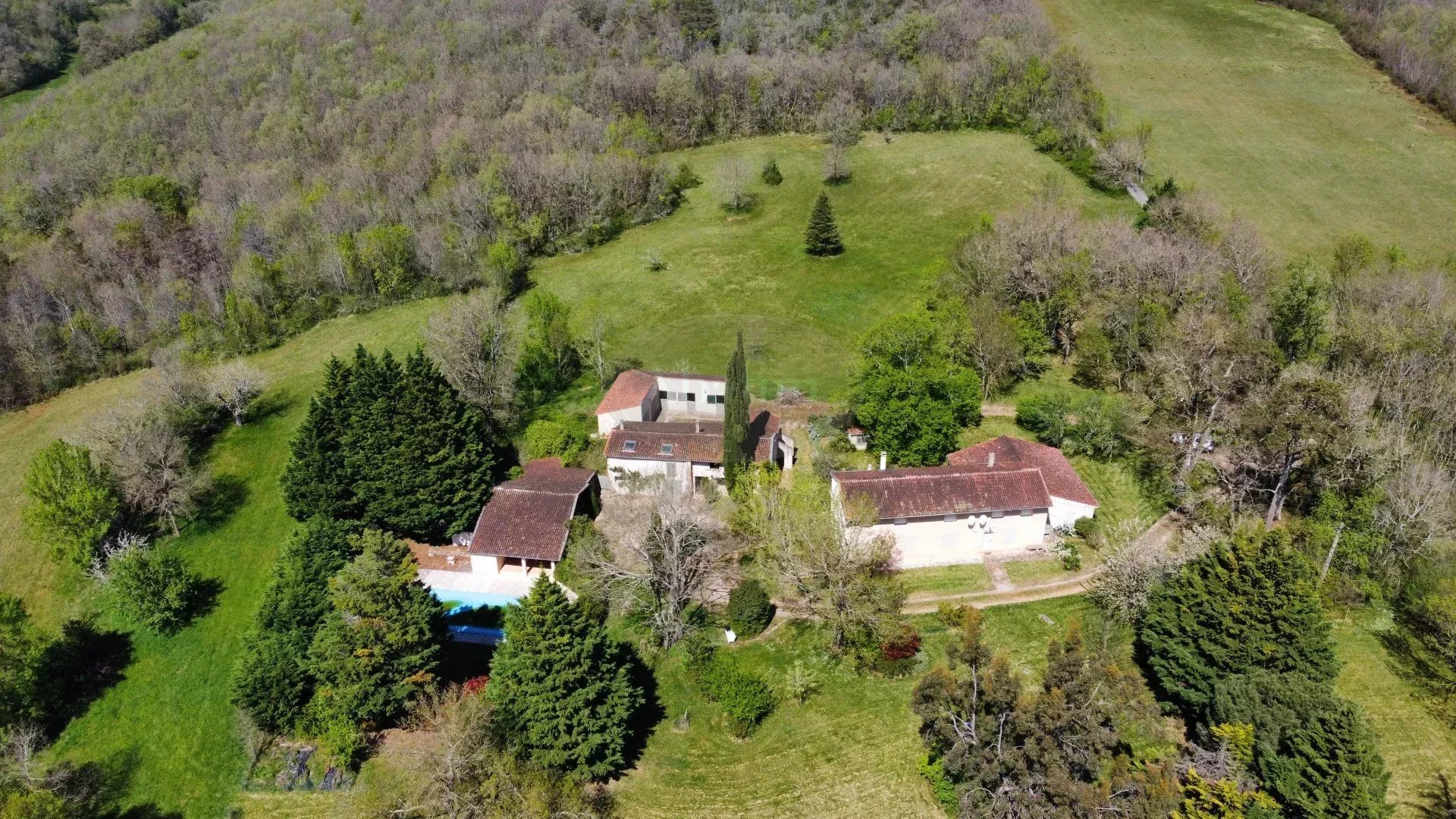 Maison à vendre, 265m², Puycelsi