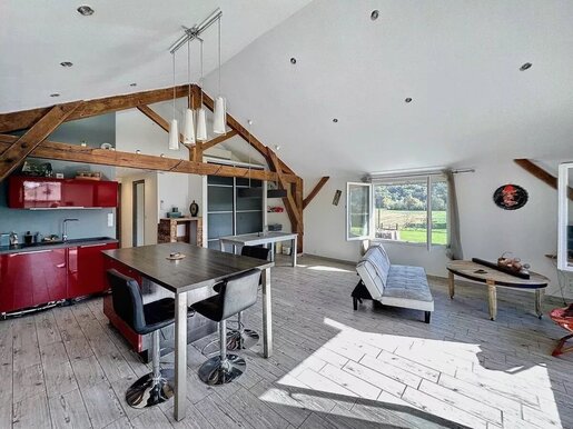 Appartement 10 pièces 300 m² · à Duffort · 300 m² · 144 000 €