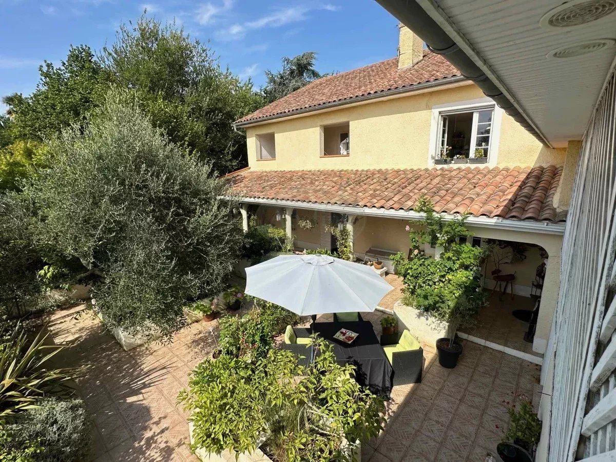 Maison à vendre, 384m², Villeneuve-Lécussan