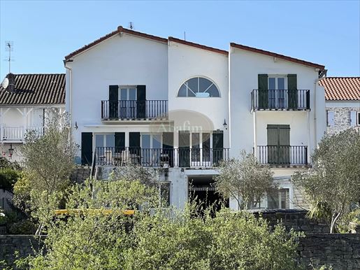 Immeuble 2 pièces 500 m² · à Saint-Palais · 500 m² · 998 000 €