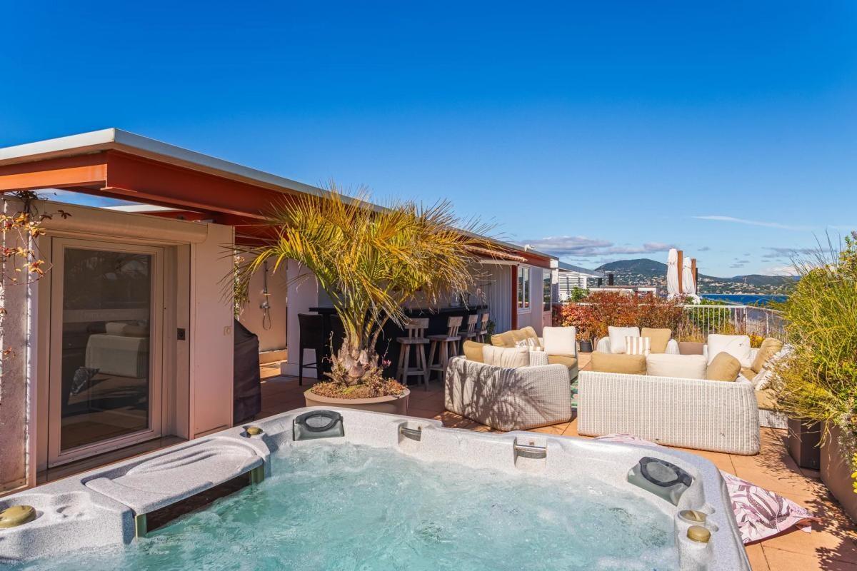 Duplex Apartment with Roof Terrace in St Tropez - Ansicht 2