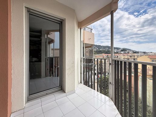 Appartement 2 pièces 51 m² · à Nice · 51 m² · 320 000 €