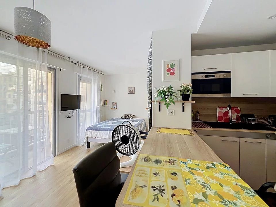 Appartement à louer, 26m², Nice