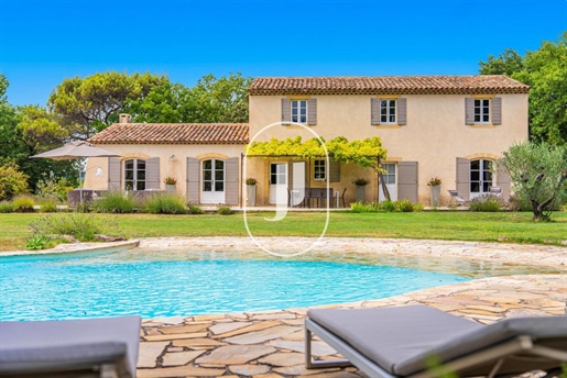 6 pièces 230 m² · à Rognes · 230 m² · 1 680 000 €