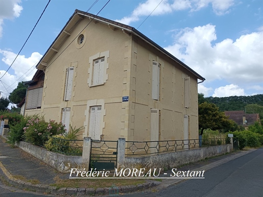 3 pièces 192 m² · à Lalinde · 192 m² · 220 500 €