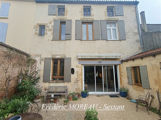 Maison 7 pièces 210 m² · à Bergerac · 210 m² · 332 850 €