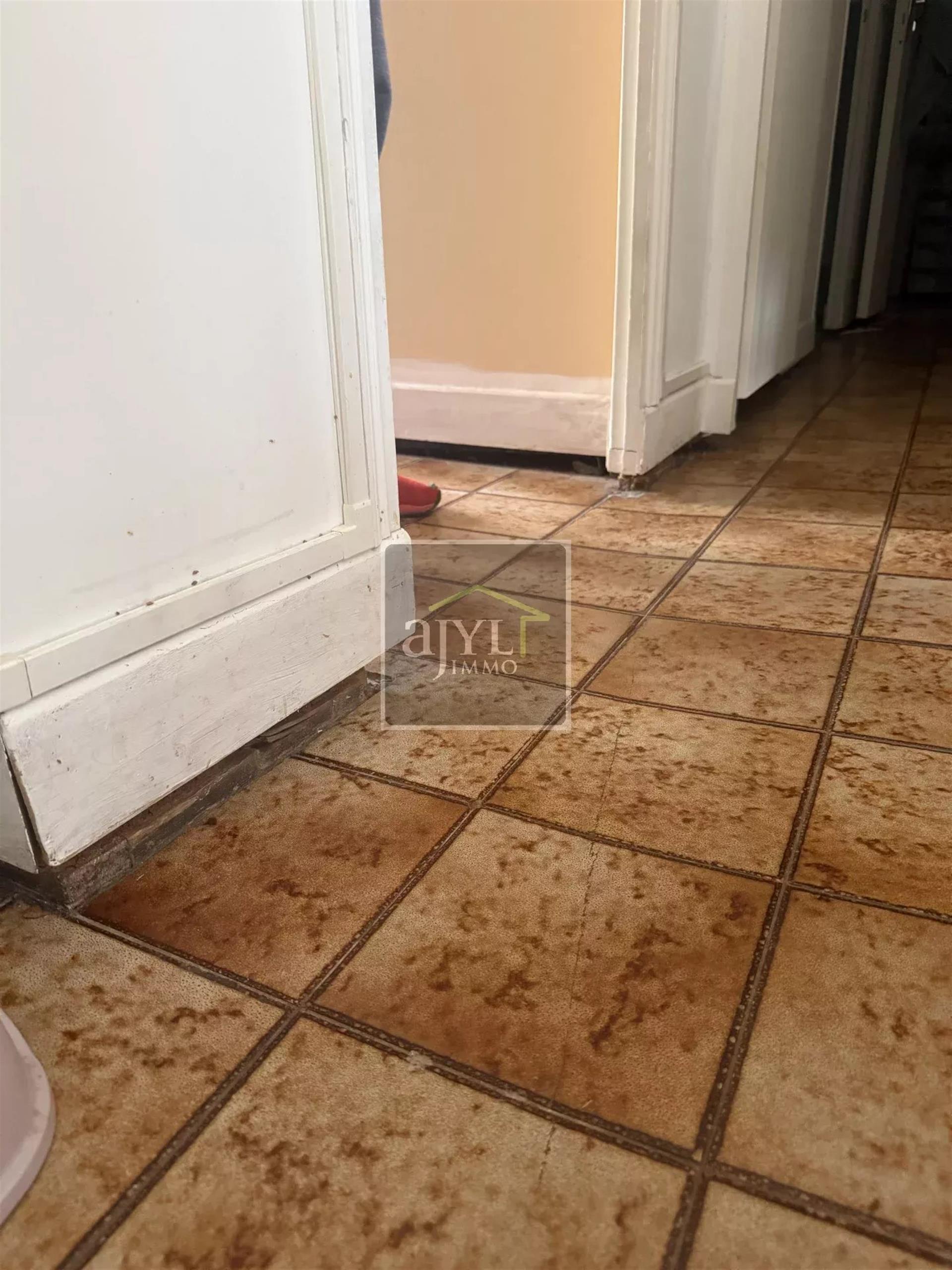Maison à vendre, 74m², Charleval