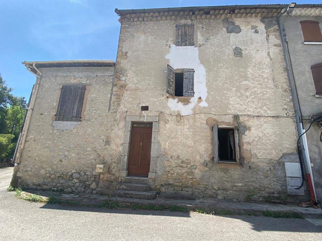 Maison à vendre, 102m², Clumanc