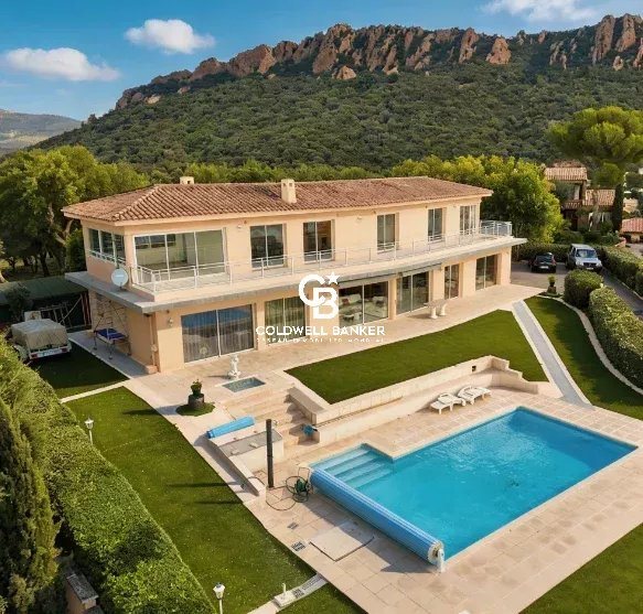 Maison à vendre, 250m², Saint-Raphaël