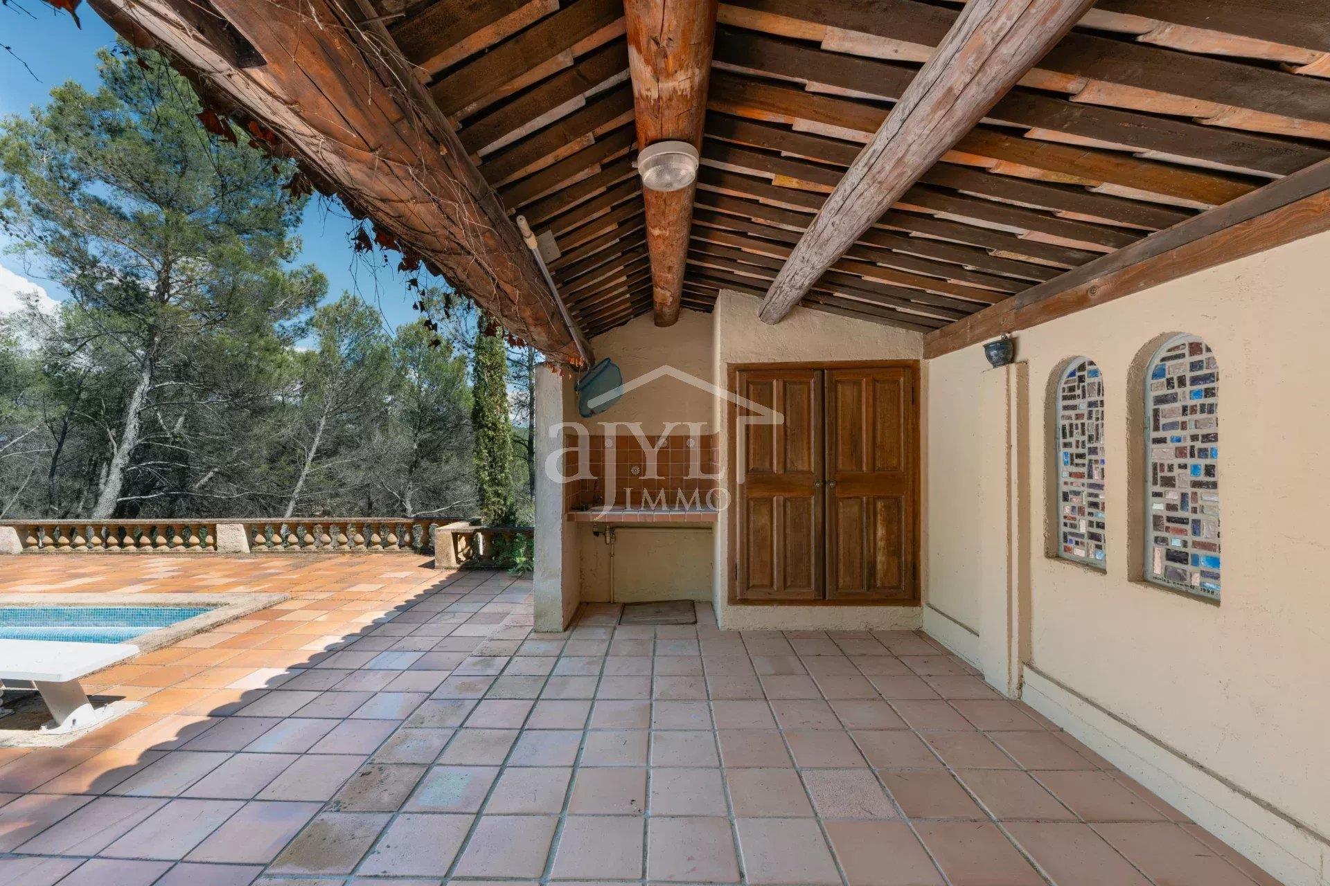 Maison à vendre, 182m², Rognes
