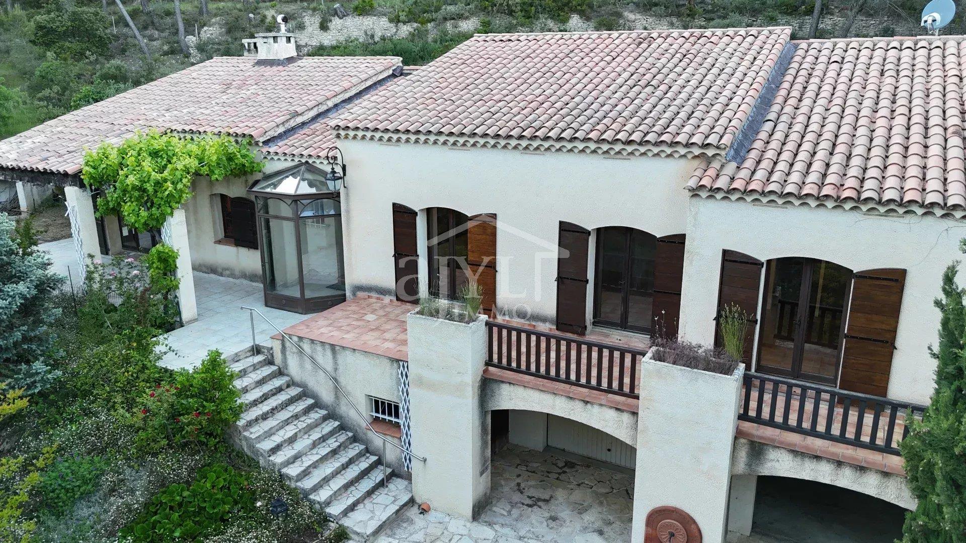 Maison à vendre, 182m², Rognes
