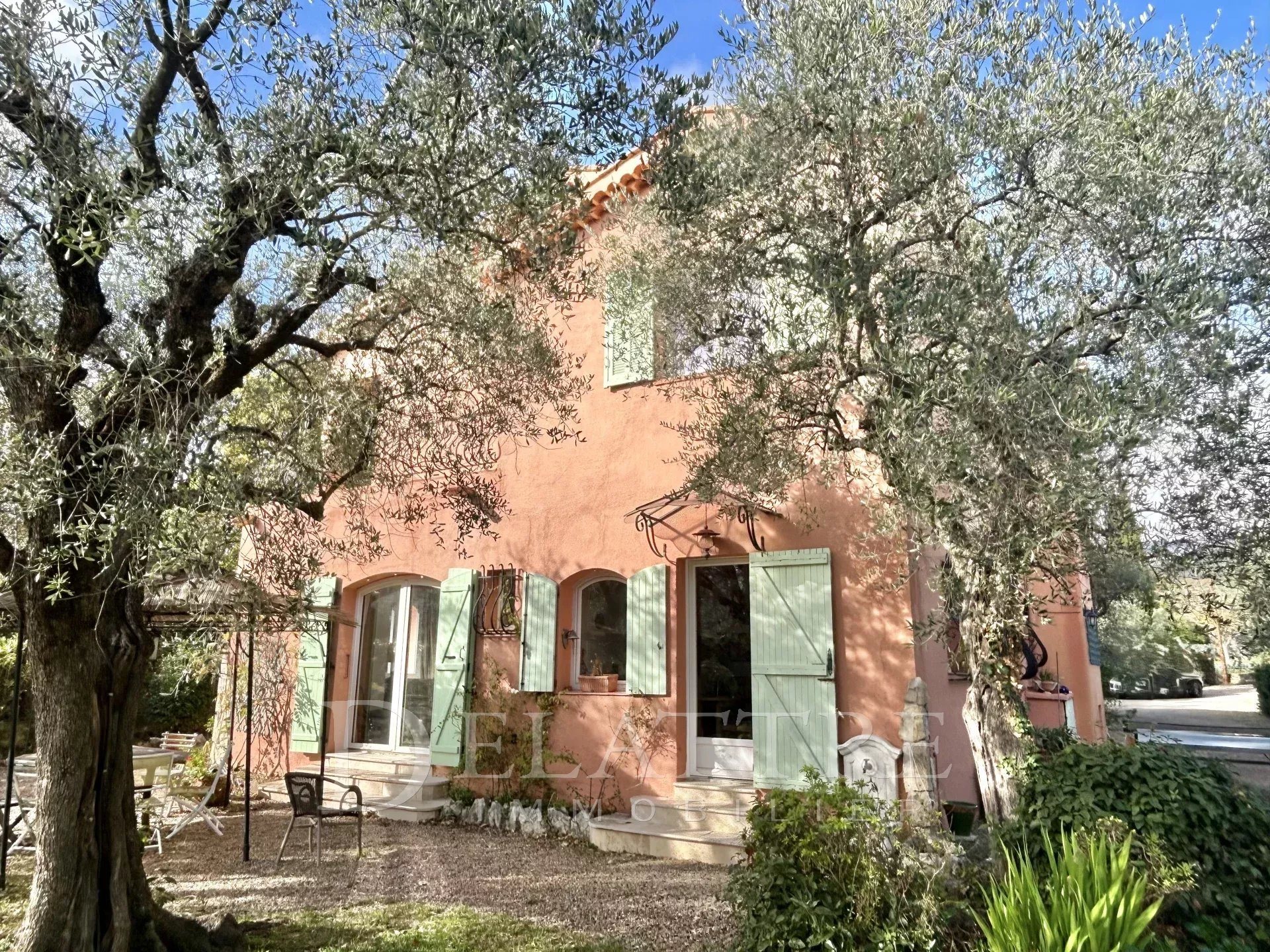 Maison à vendre, 235m², Châteauneuf-Grasse