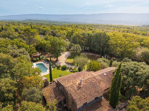 Maison 6 pièces 150 m² · à Gordes · 150 m² · 1 575 000 €