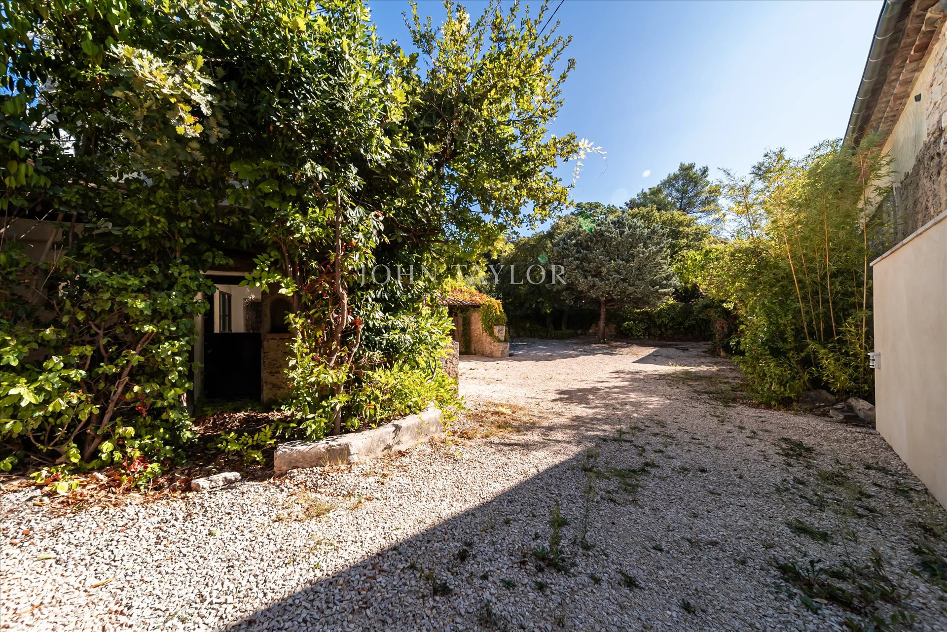 Maison à vendre, 216m², L'Isle-sur-la-Sorgue