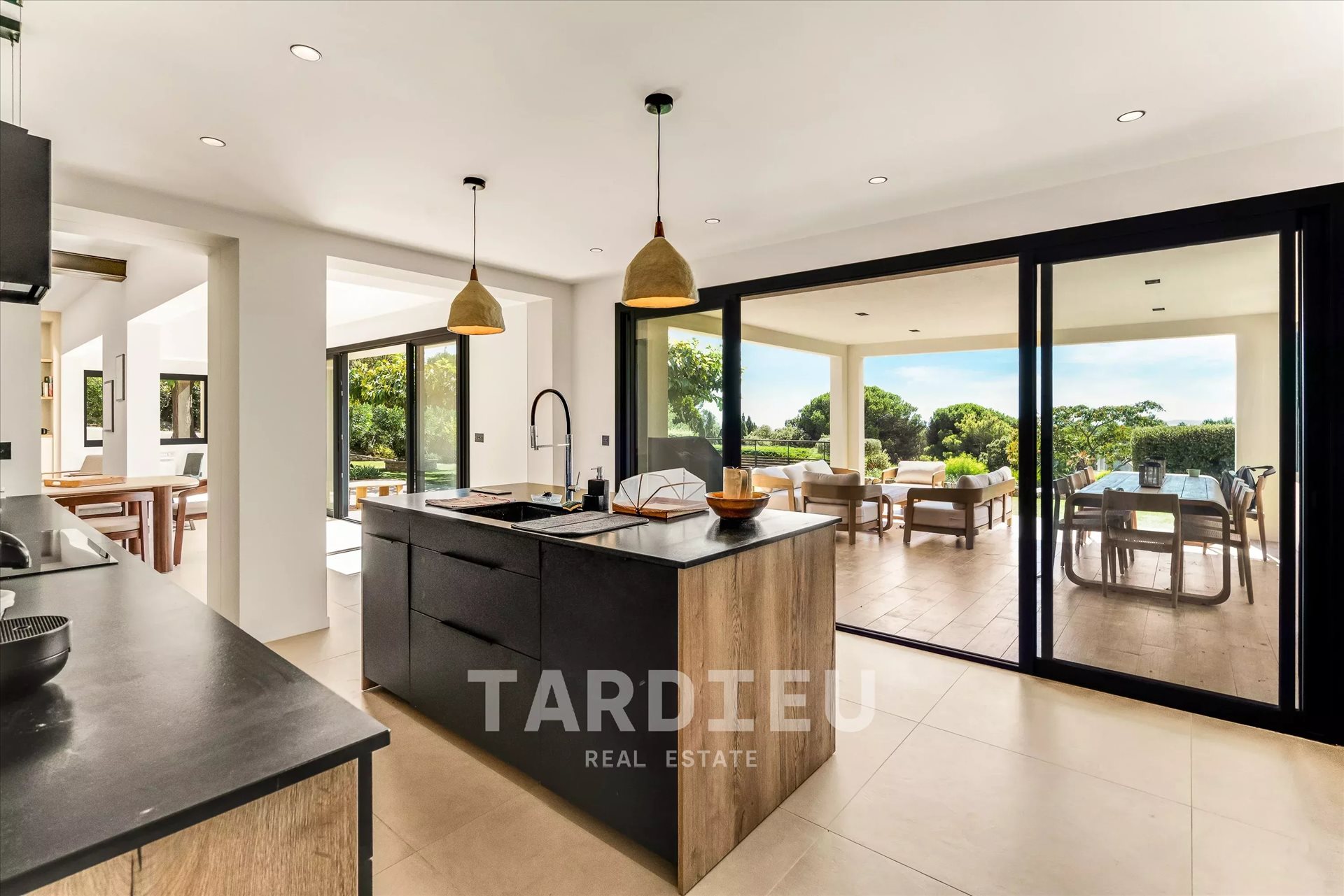 Maison à vendre, 230m², La Croix-Valmer