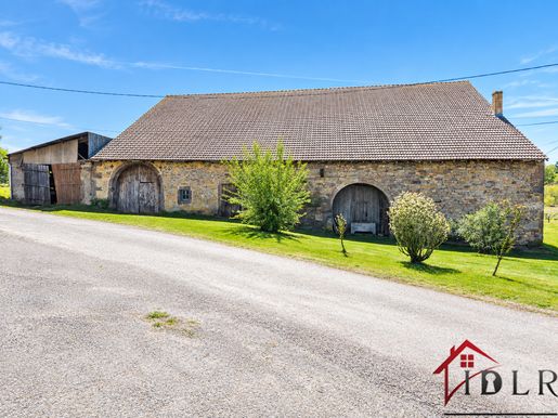 Maison 6 pièces 400 m² · à Fougerolles-Saint-Valbert · 400 m² · 169 900 €