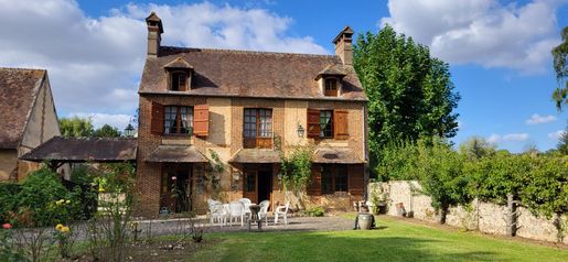 Maison 7 pièces 160 m² · à Tillières-sur-Avre · 160 m² · 386 900 €