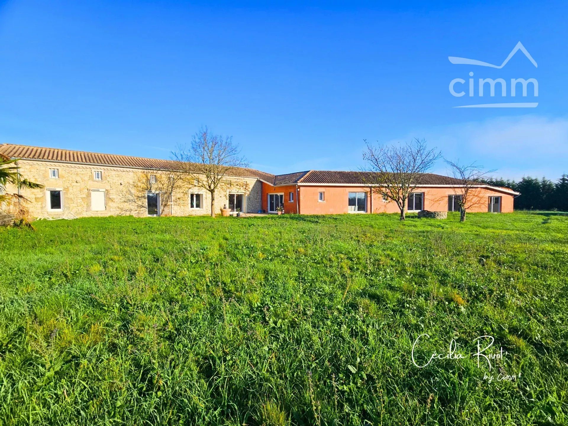 Maison à vendre, 370m², Saint-Christoly-de-Blaye