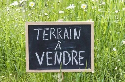 Terrain 2300 m² · à Saint-Savin · 2 300 m² · 56 000 €