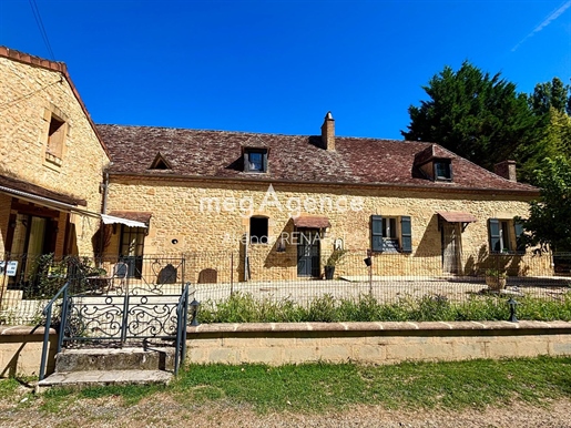 Maison 11 pièces 320 m² · à Lalinde · 320 m² · 375 000 €