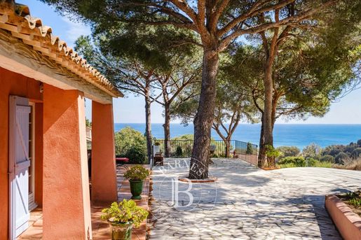 Maison 10 pièces 220 m² · à Sainte-Maxime · 220 m² · 2 400 000 €