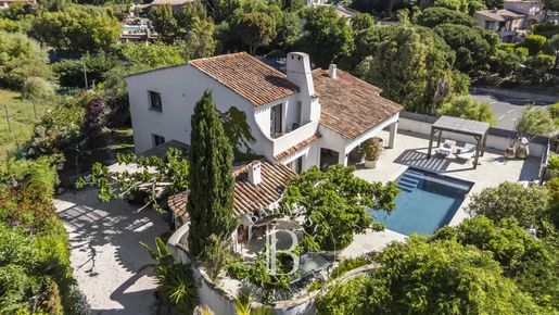 Maison 7 pièces 270 m² · à Sainte-Maxime · 270 m² · 1 950 000 €